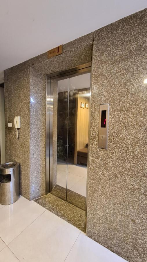 河内 Reddoorz Newstyle House Nguyen Ngoc Vu酒店 外观 照片